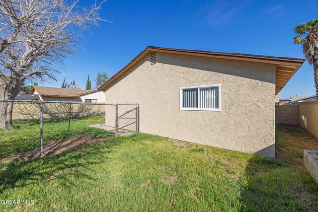 2906 Casamia Avenue, Palmdale, CA 93550