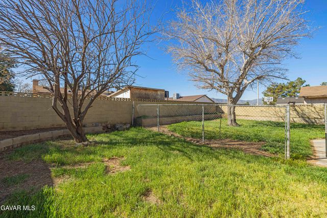 2906 Casamia Avenue, Palmdale, CA 93550