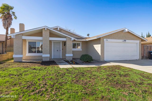 2906 Casamia Avenue, Palmdale, CA 93550