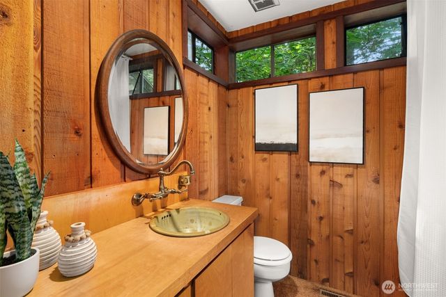3940 Henderson Boulevard SE, Olympia, WA 98501