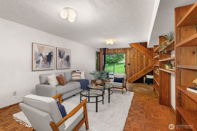 3940 Henderson Boulevard SE, Olympia, WA 98501
