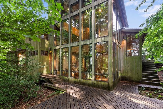 3940 Henderson Boulevard SE, Olympia, WA 98501
