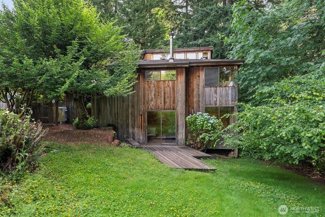 3940 Henderson Boulevard SE, Olympia, WA 98501