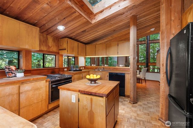 3940 Henderson Boulevard SE, Olympia, WA 98501