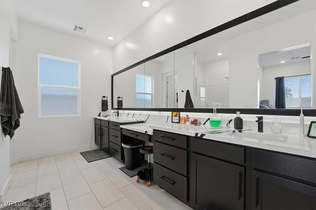 116 Barclay Heights Avenue, Henderson, NV 89015