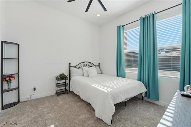 116 Barclay Heights Avenue, Henderson, NV 89015