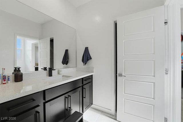 116 Barclay Heights Avenue, Henderson, NV 89015