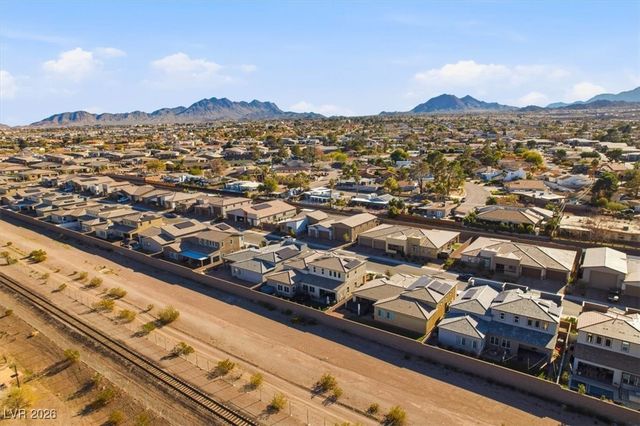 116 Barclay Heights Avenue, Henderson, NV 89015