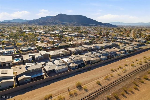 116 Barclay Heights Avenue, Henderson, NV 89015