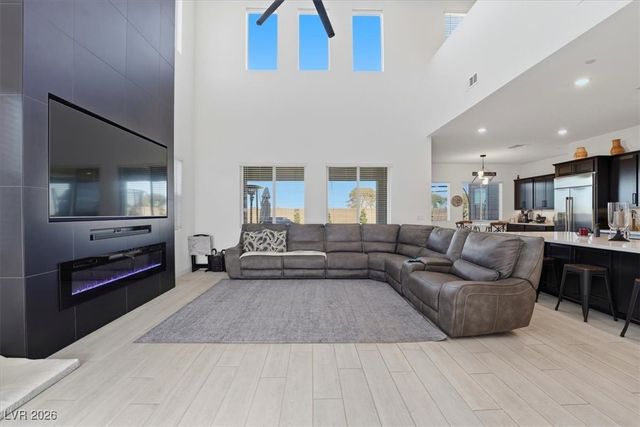 116 Barclay Heights Avenue, Henderson, NV 89015