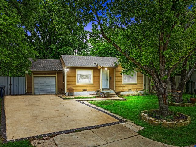 4654 Dilworth Court, Fort Worth, TX 76116