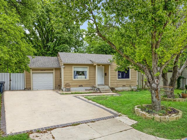 4654 Dilworth Court, Fort Worth, TX 76116