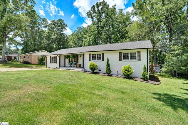 273 Sunset Boulevard, Clinton, SC 29325