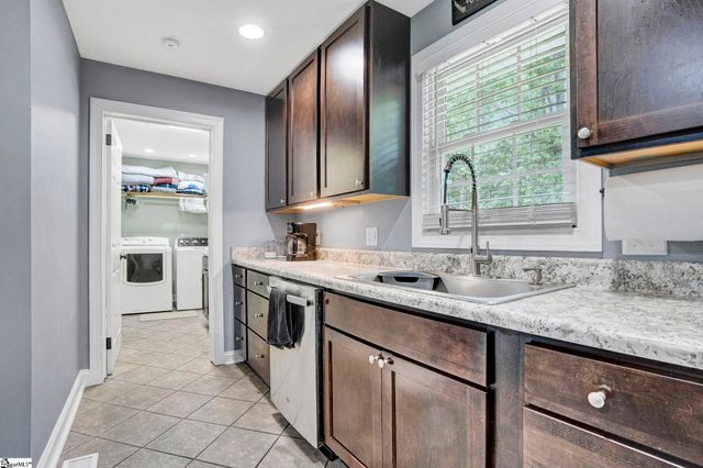 273 Sunset Boulevard, Clinton, SC 29325