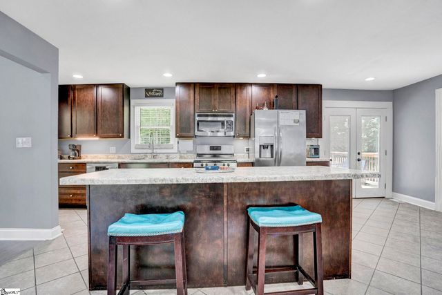 273 Sunset Boulevard, Clinton, SC 29325