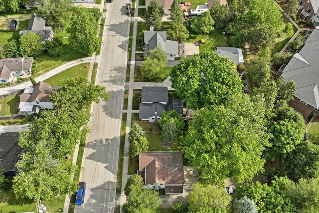 354 Prospect AVENUE, Hartland, WI 53029