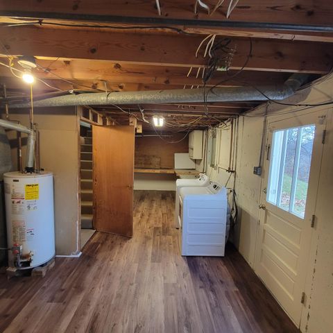 655 Timberidge RD, Vinton, VA 24179