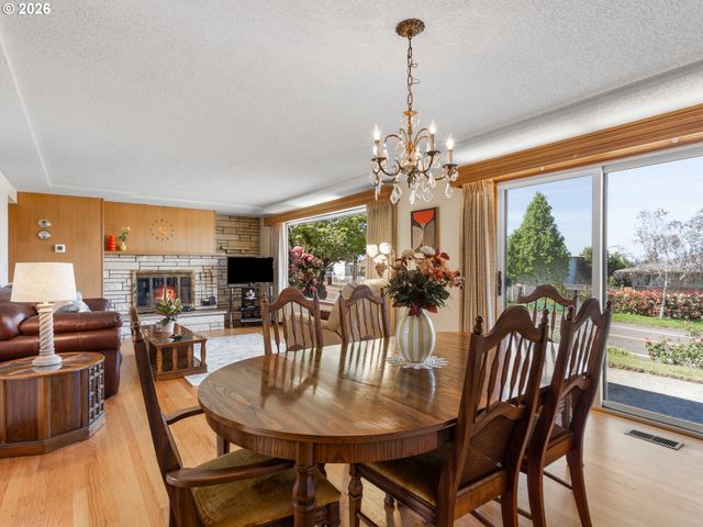 3443 Ne 121ST Ave, Portland, OR 97220
