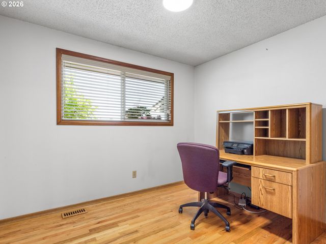 3443 Ne 121ST Ave, Portland, OR 97220