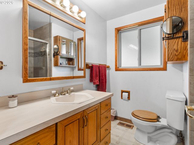 3443 Ne 121ST Ave, Portland, OR 97220