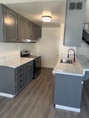4989 N Holt Avenue # 101, Fresno, CA 93705