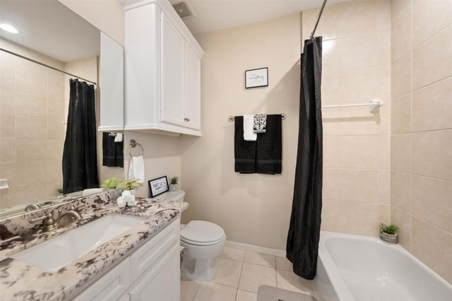 562 Bomar St Street, Houston, TX 77006