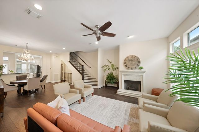 562 Bomar St Street, Houston, TX 77006