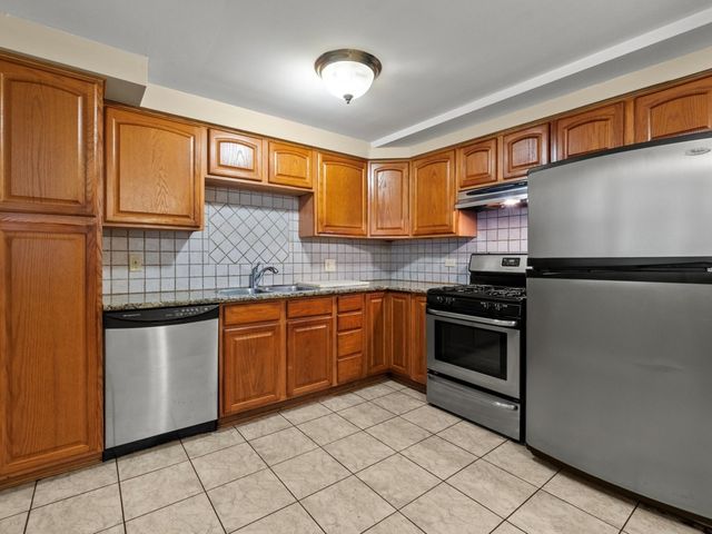 2642 N Harlem Avenue GE, Elmwood Park, IL 60707