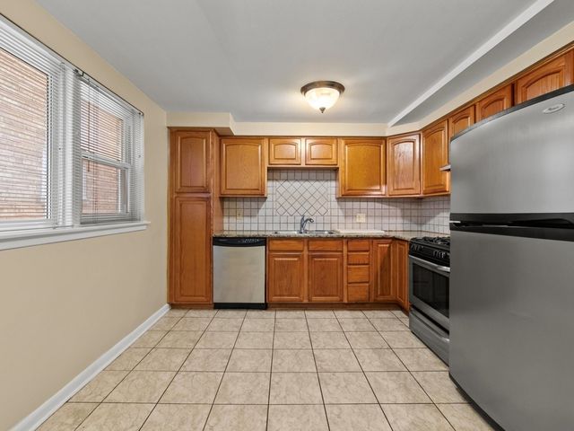2642 N Harlem Avenue GE, Elmwood Park, IL 60707