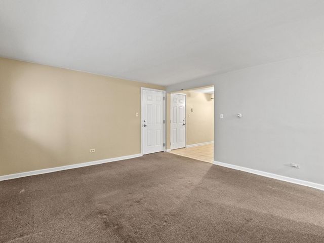 2642 N Harlem Avenue GE, Elmwood Park, IL 60707