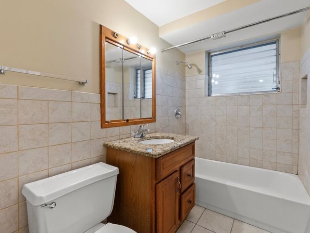 2642 N Harlem Avenue GE, Elmwood Park, IL 60707
