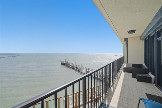 4350 Ocean Dr 204, Corpus Christi, TX 78412