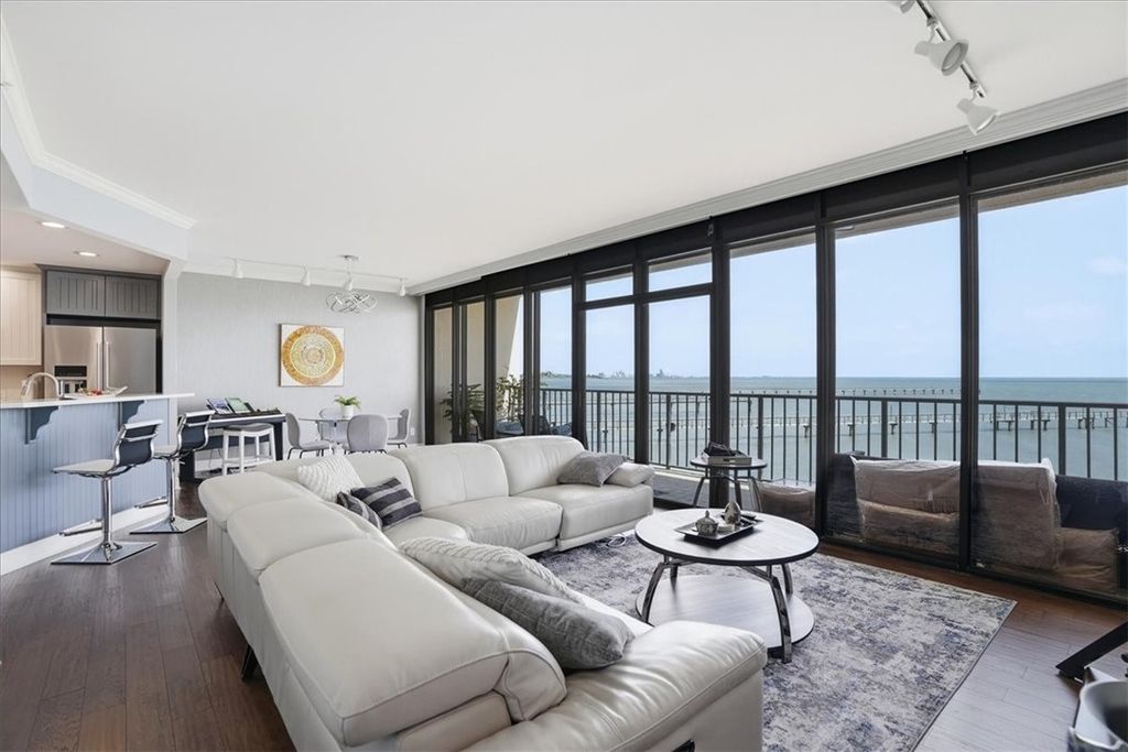 4350 Ocean Dr 204, Corpus Christi, TX 78412
