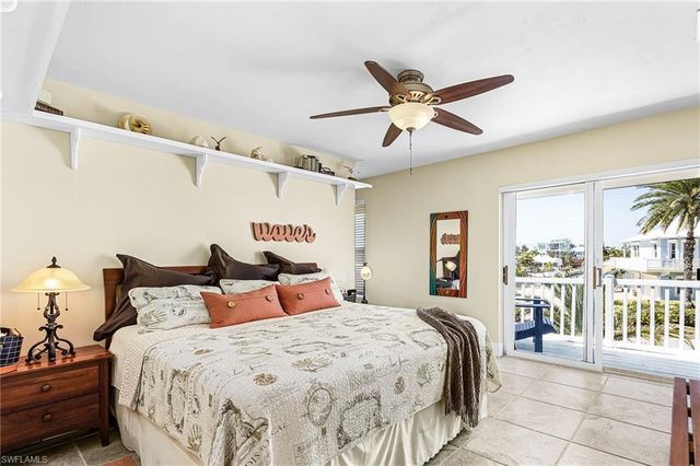 2096 Macadamia ST, St. James City, FL 33956