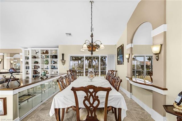 2096 Macadamia ST, St. James City, FL 33956