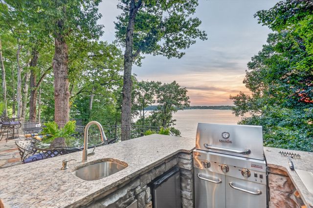 428 Beacon Hill Dr, Mount Juliet, TN 37122
