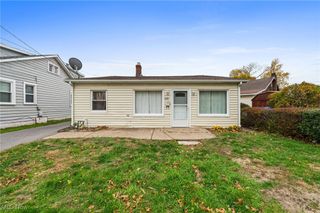820 Peach Boulevard, Willoughby, OH 44094