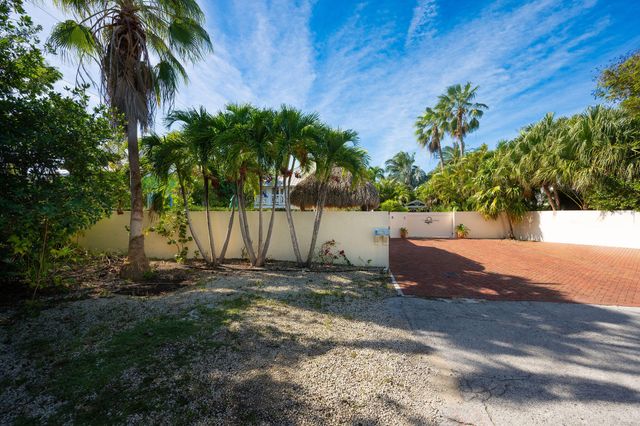 1626 Sirugo Avenue, Key West, FL 33040