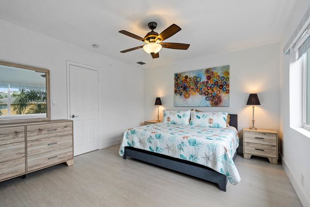 2881 NE 32ND Street 220, Fort Lauderdale, FL 33306