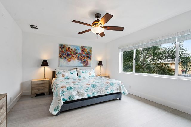2881 NE 32ND Street 220, Fort Lauderdale, FL 33306