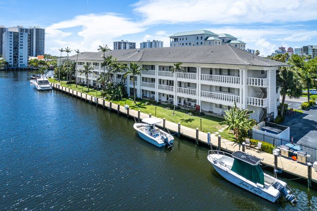 2881 NE 32ND Street 220, Fort Lauderdale, FL 33306