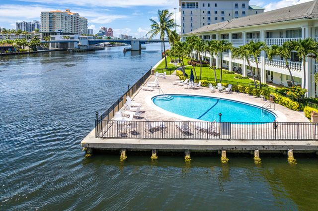 2881 NE 32ND Street 220, Fort Lauderdale, FL 33306