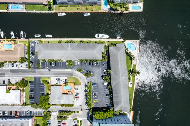 2881 NE 32ND Street 220, Fort Lauderdale, FL 33306