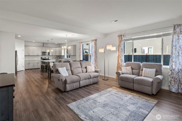 15352 Kayla Street SE, Yelm, WA 98597