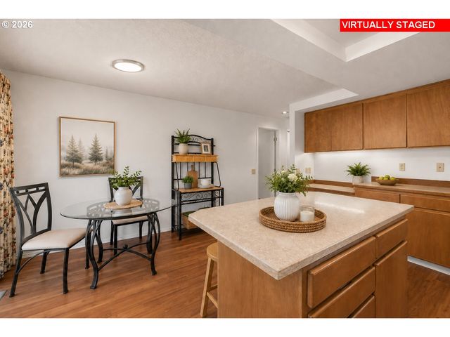 15503 Ne SUMMERPLACE Dr, Portland, OR 97230