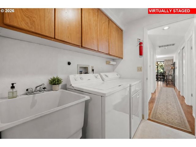 15503 Ne SUMMERPLACE Dr, Portland, OR 97230