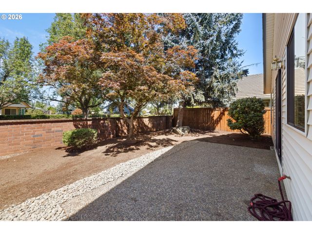15503 Ne SUMMERPLACE Dr, Portland, OR 97230