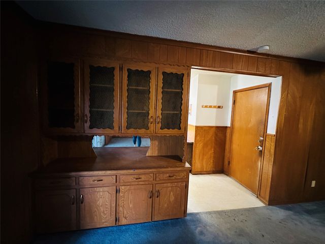 1138 Usher Street, Benbrook, TX 76126