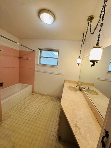 1138 Usher Street, Benbrook, TX 76126