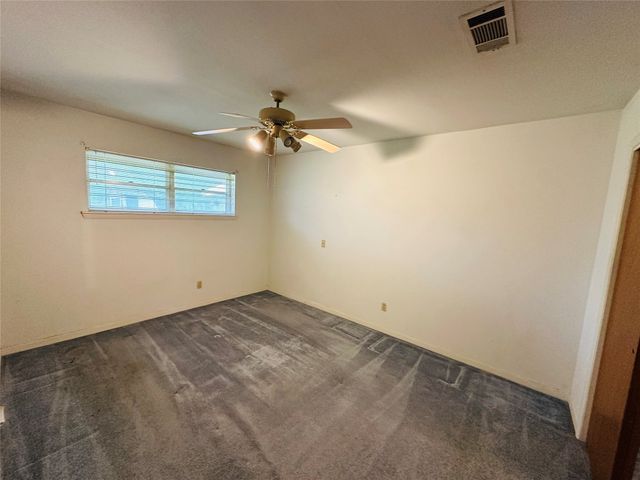 1138 Usher Street, Benbrook, TX 76126